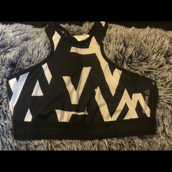 Trendy Sports Bra - Picture 3 of 3